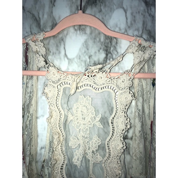 Vivid Importers Crocheted Floral Cardigan - Picture 5 of 6